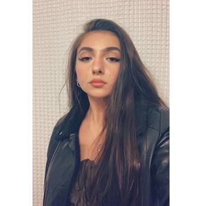 Meet your Posher, Marissa